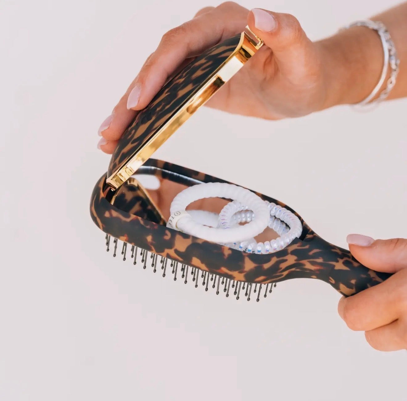 Detangler Hair Brush - Thick Hair