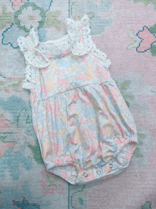 Lace Floral Bubble