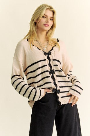 Scallop Bow Detail Top
