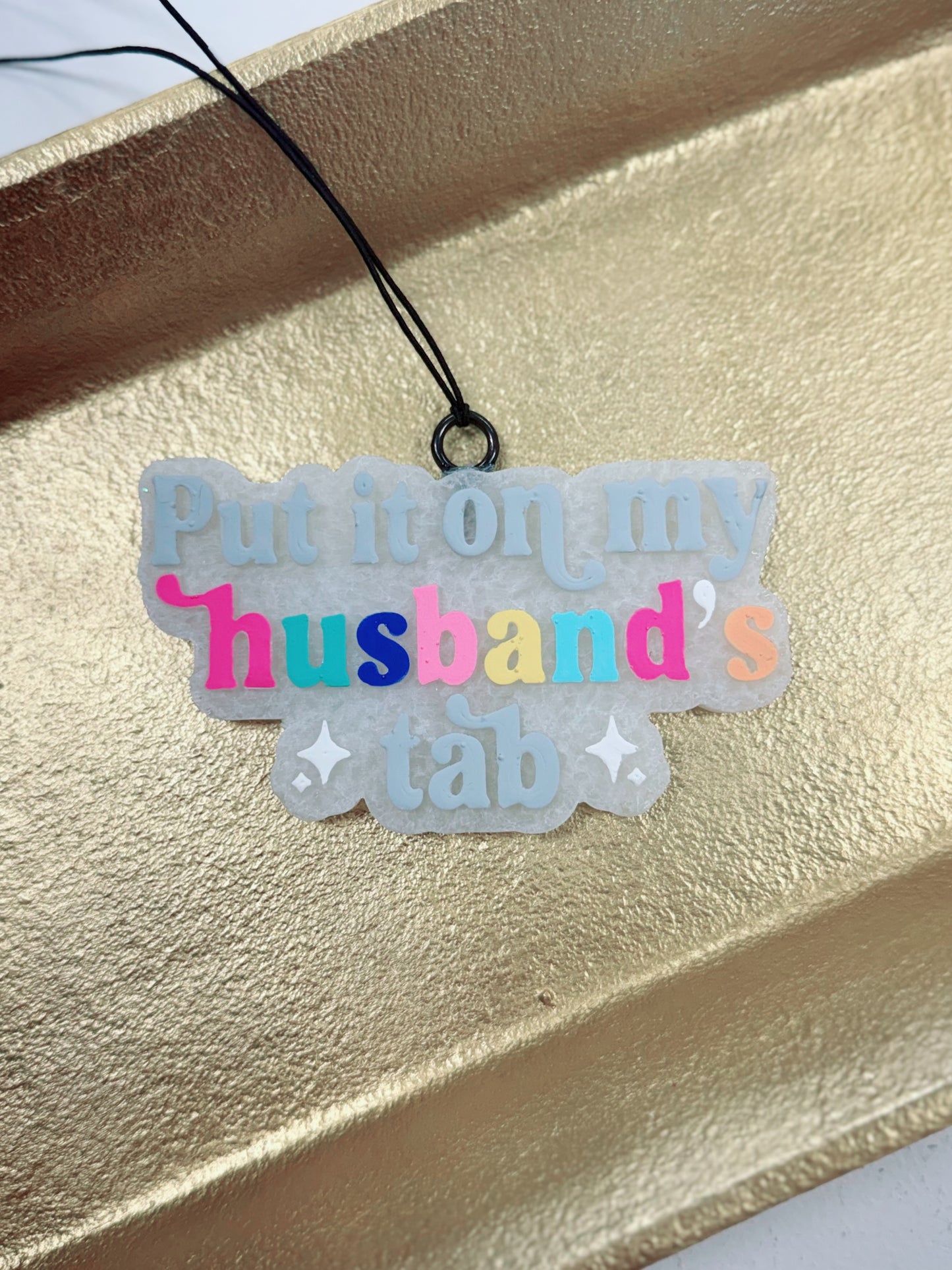 Multi Husband’s Tab Freshie, Diva