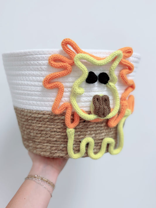 Town-Toned Lion Basket