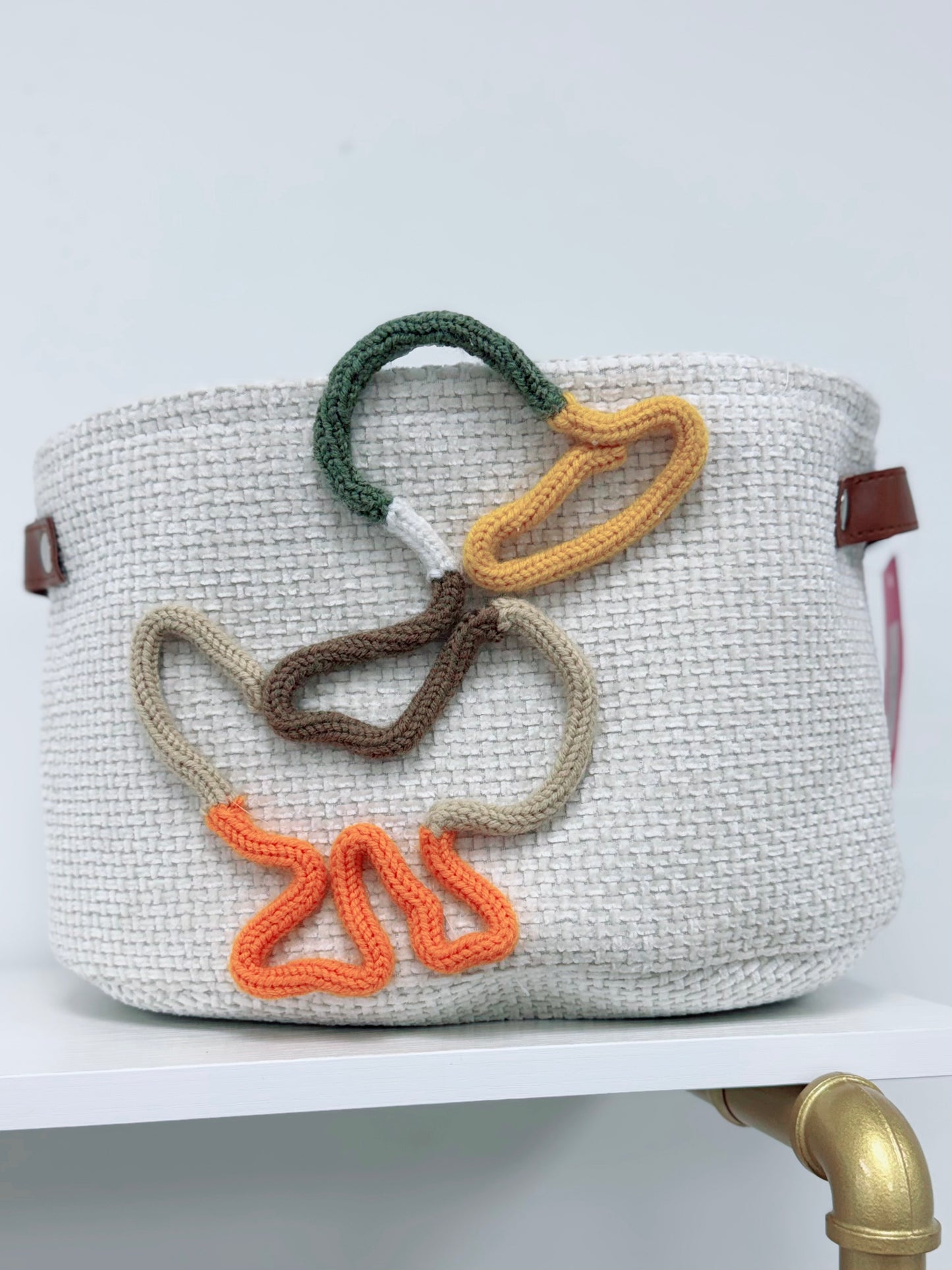 Textured Duck Basket